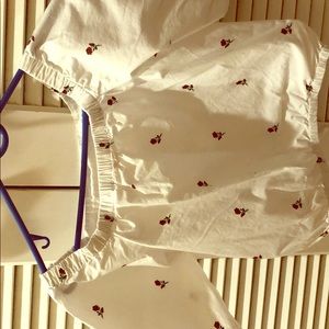 A cropped rose thin top.